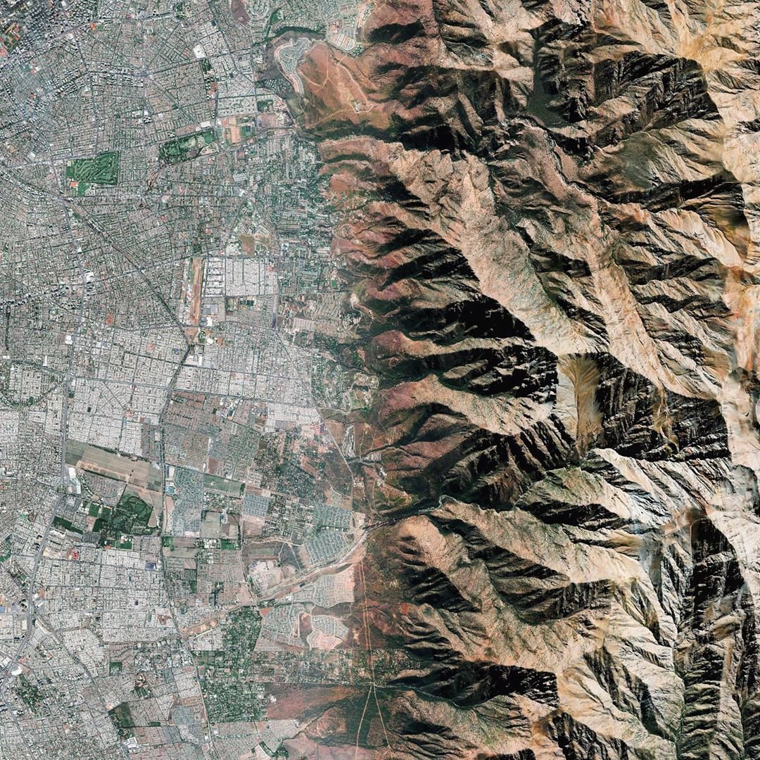 TRVLIZM - твой путеводитель в путешествиях