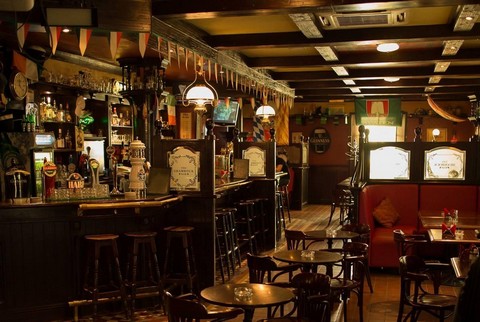 За углом, на 72-й