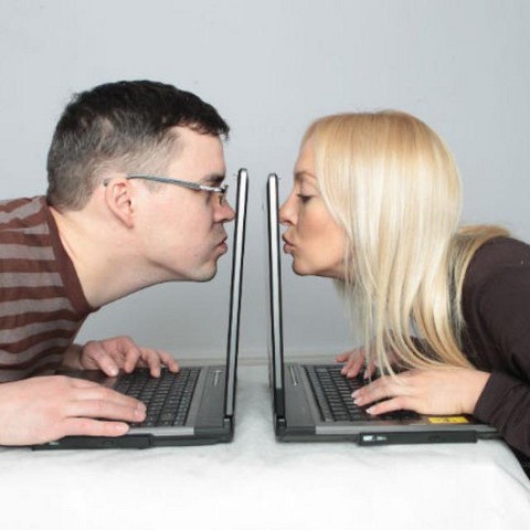 Знакомоства и общение