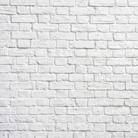 Белые стены