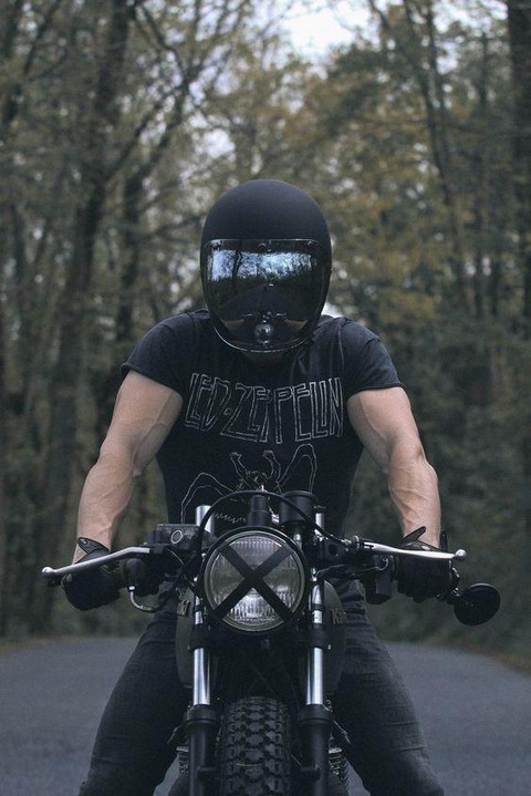 Типичный мотоциклист