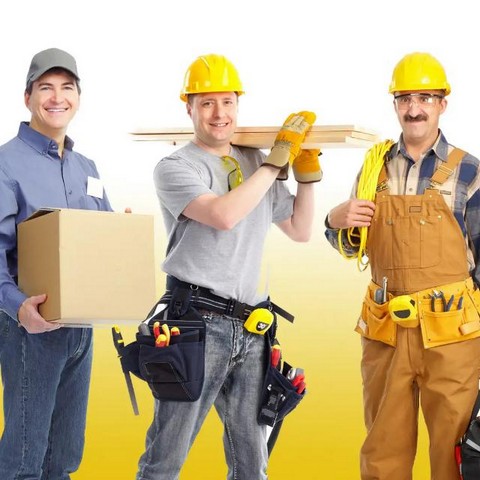 Биржа разнорабочих, грузчиков, электриков, столяров.