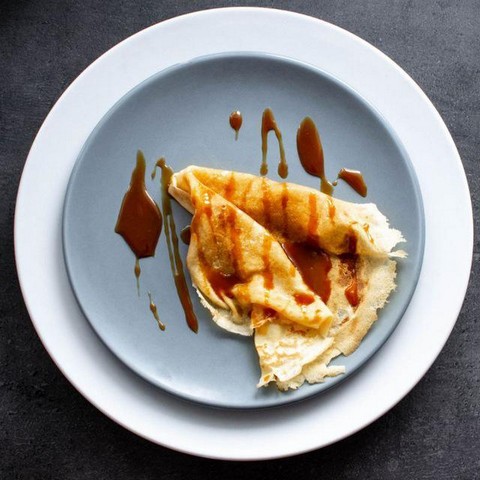 Дома на кухне. One simple kitchen