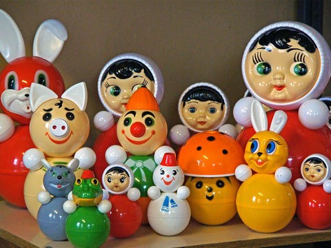 На родине Неваляшки