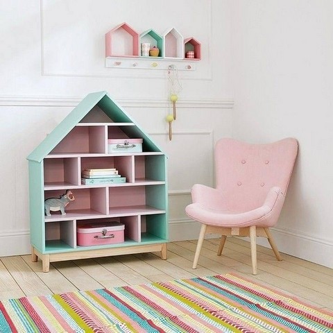 Детская мебель и аксессуары из натуральных материалов.