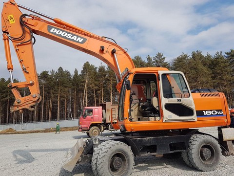 Магазин грузовой и строительной техники с пробегом